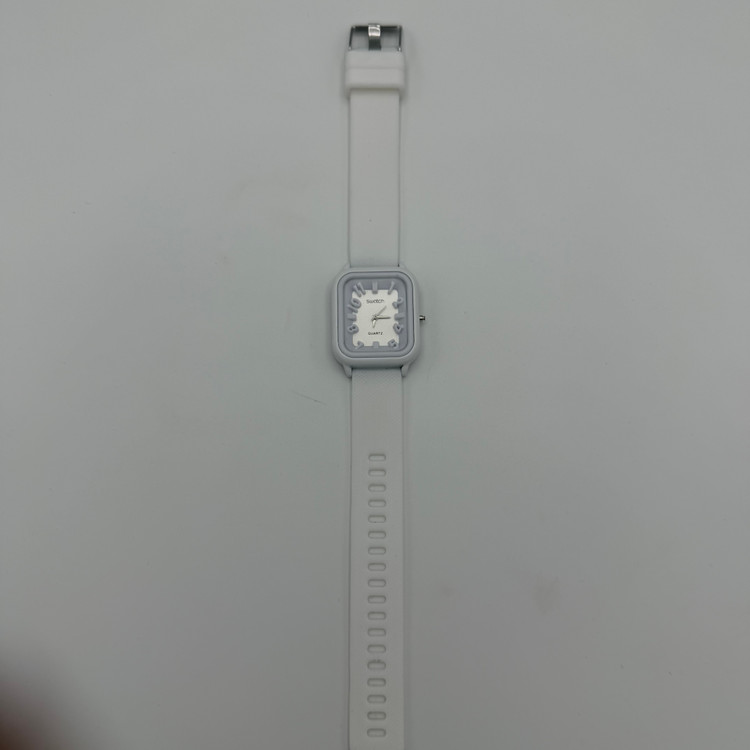 ساعت مچی طرح Swatch مستطیلی