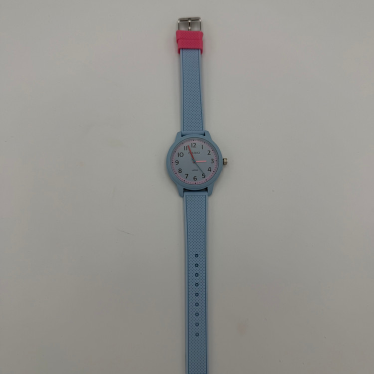 ساعت مچی طرح Casio