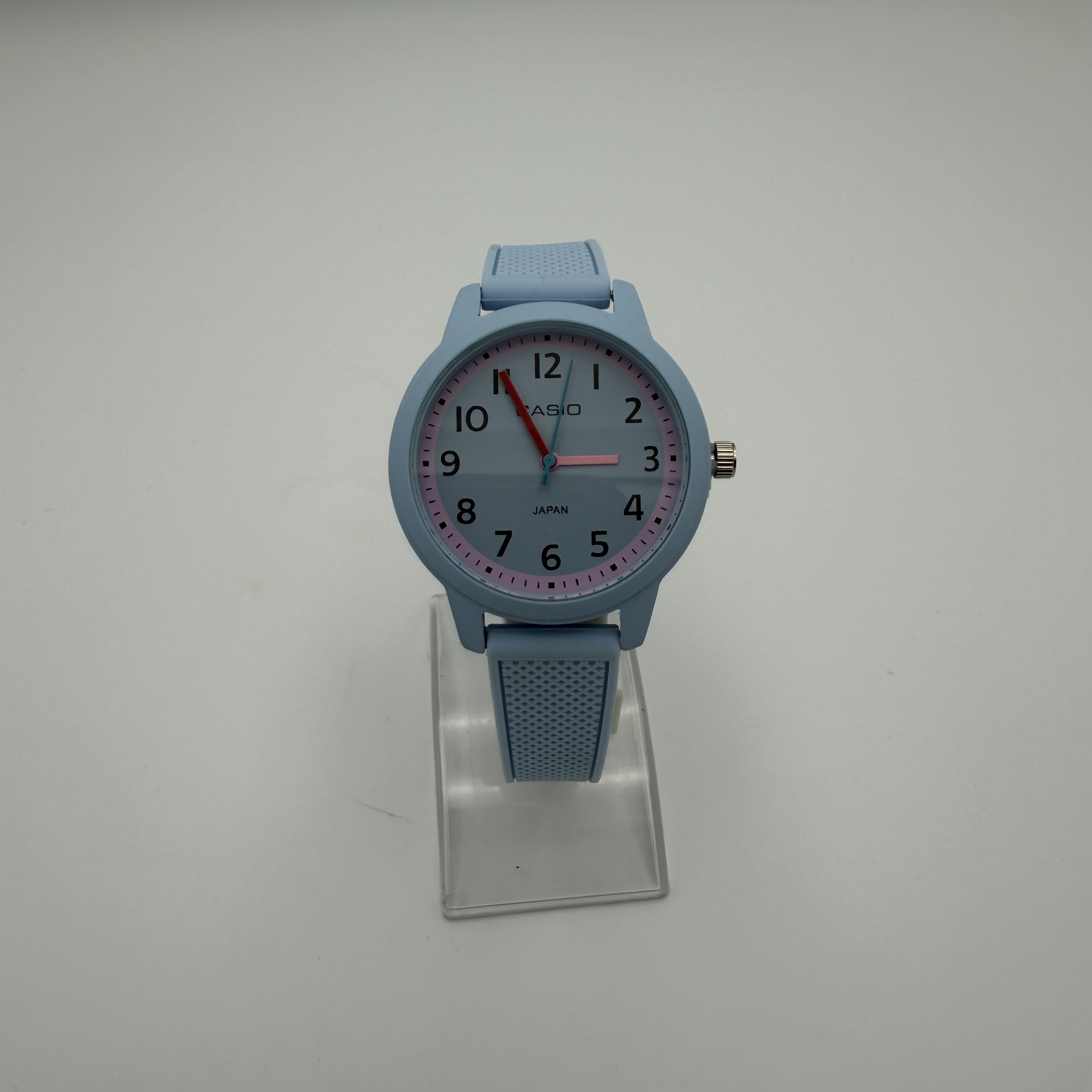 ساعت مچی طرح Casio