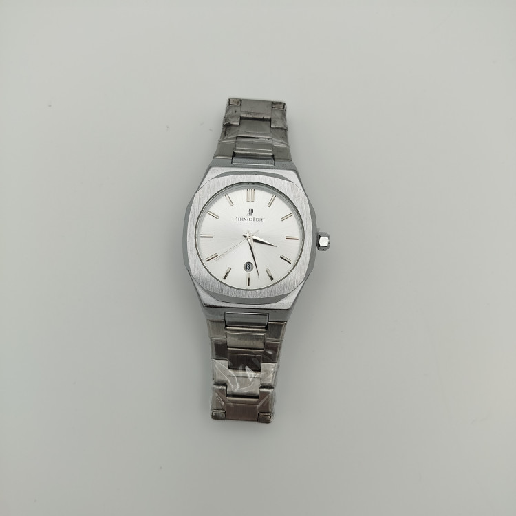 ساعت لوکس Audemars Piguet مدل Royal Oak | استیل نقرهای | صفحه خاص